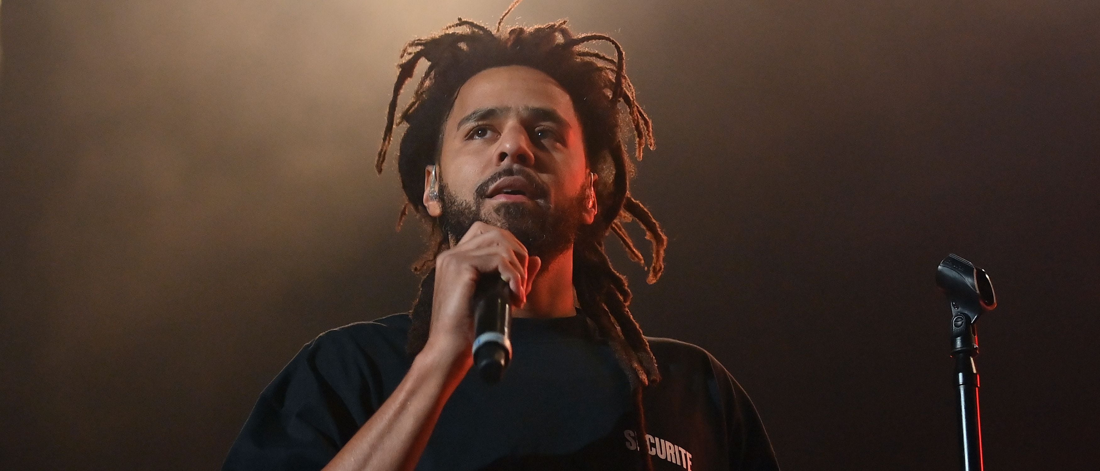 Famous Artist Abruptly Cancels Concert After Fatal Crash