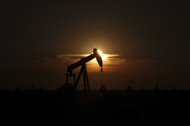 CA Fast Running Out of Fuel Options and They Won't Be the Only Ones Who Feel It