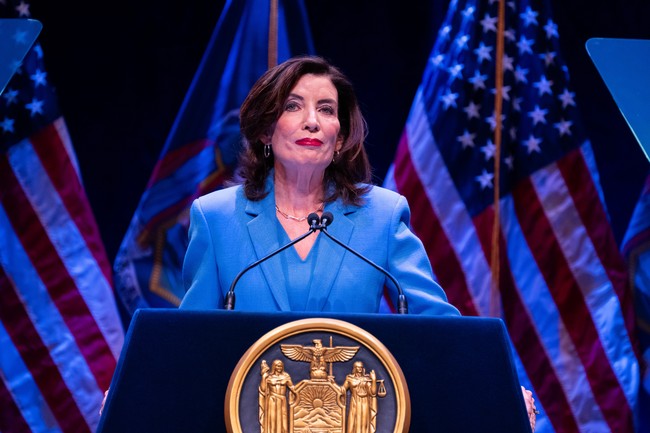 Hochul’s Anti-ICE Crackdown Runs Into 15 Sheriffs and a County That Won’t Back Down