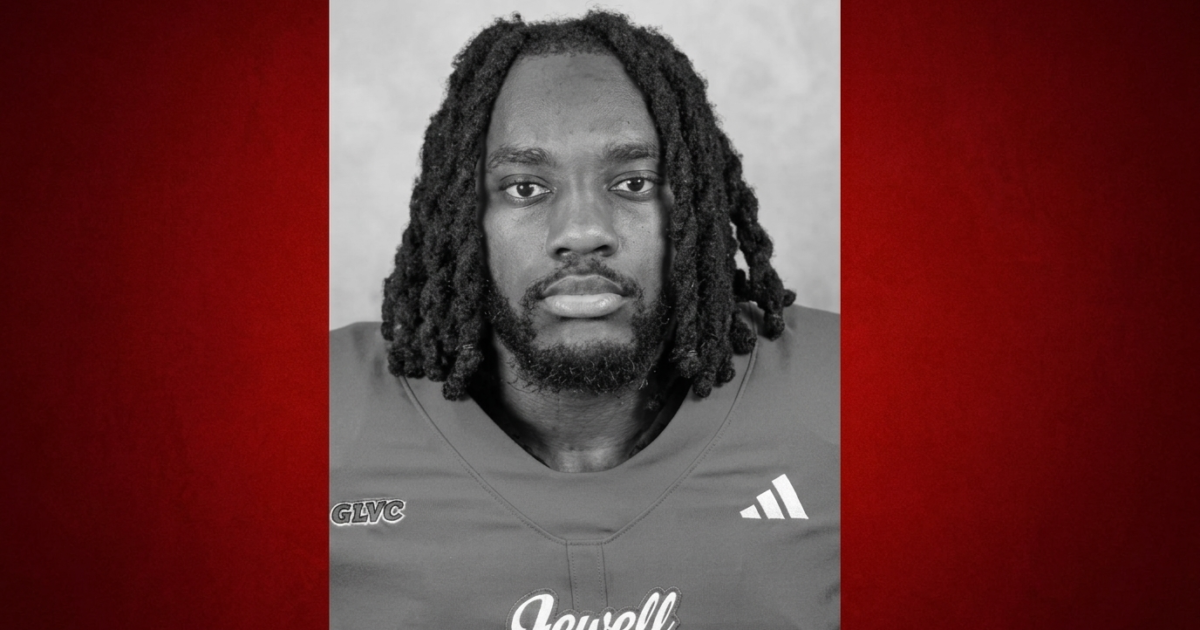 TRAGIC: College Football Player Dies After Scoring Touchdown — Collapses on Sideline During Season Opener